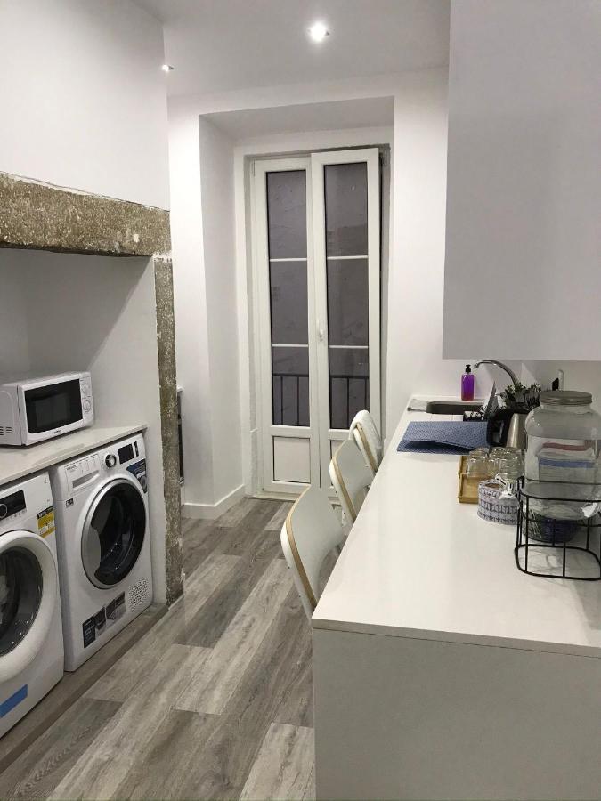 Good Night Guesthouse Lis Lisbona Esterno foto