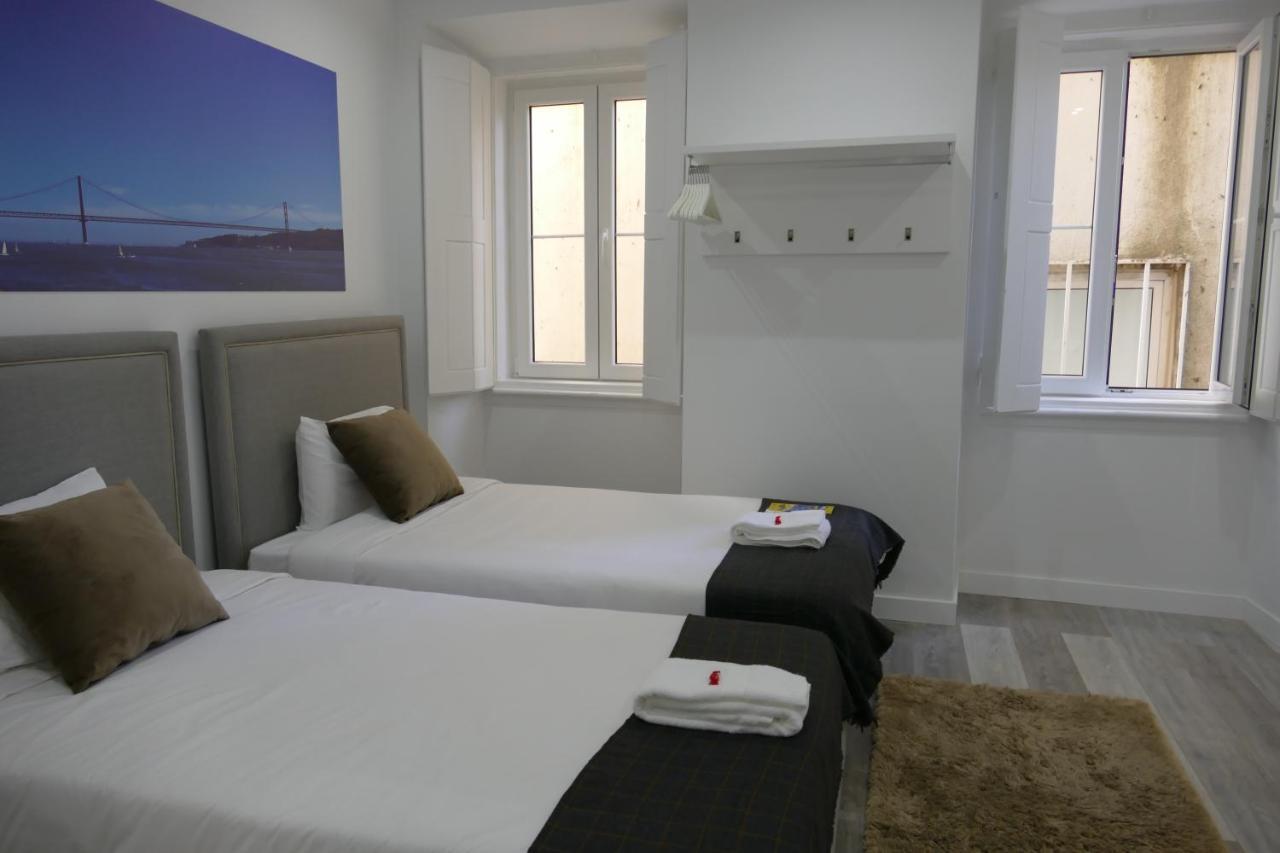 Good Night Guesthouse Lis Lisbona Esterno foto